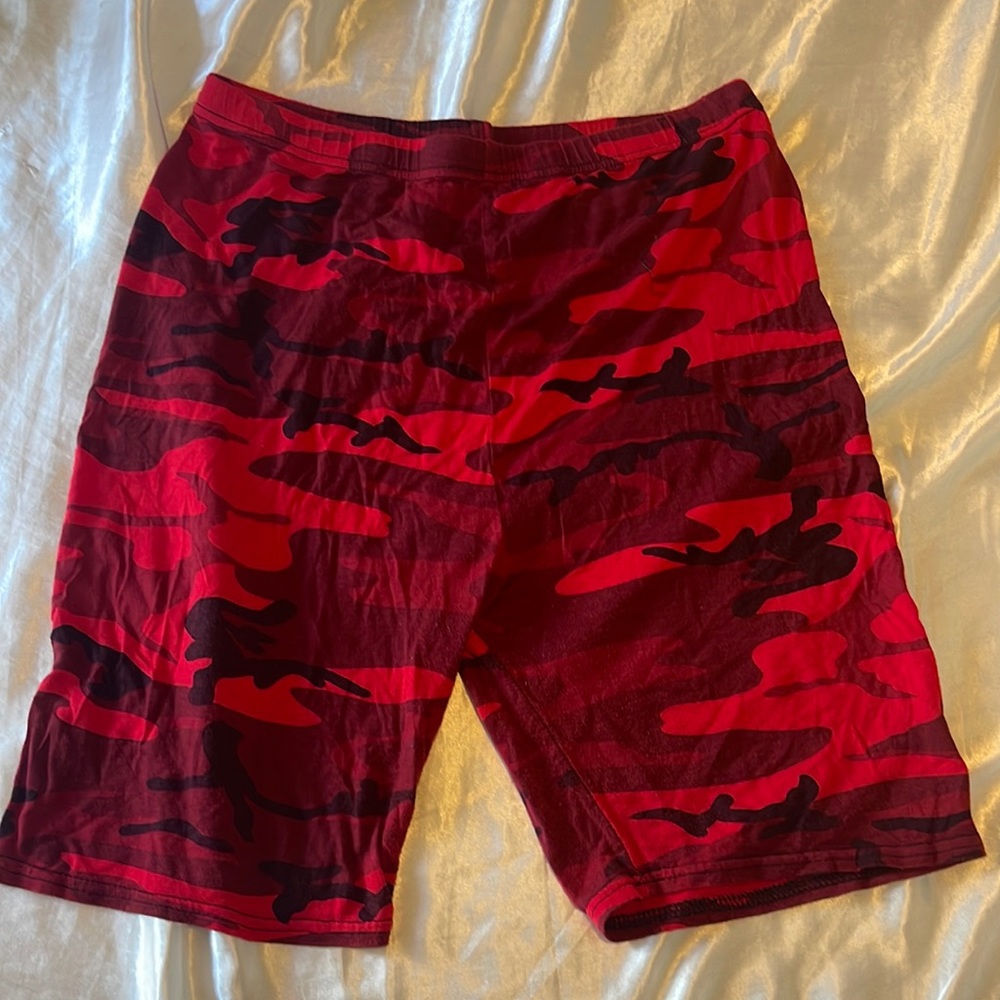 Red army fatigue biker shorts